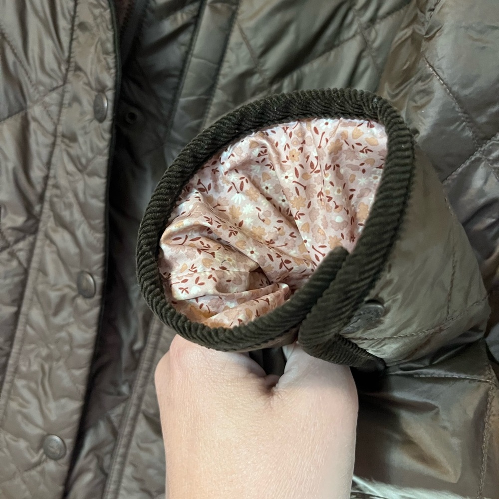 Patagonia Women's Back Pasture Quilted Jacket - Picture 5 of 8